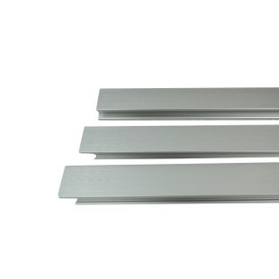 MOULURES DE FAÇADE ARGENT BROSSÉ (32" X 44") 